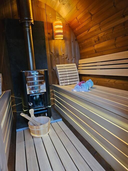 Camper Met Sauna En Zwembad In De Rand Van De Vlaamse Ardennen Hotel Haaltert Exterior foto